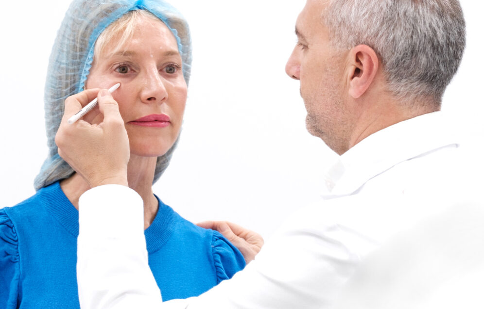 Zastosowanie technologii laserowej w medycynie estetycznej – przegląd zabiegów i nowoczesnych rozwiązań poprawiających wygląd skóry. Chirurgia plastyczna Wrocław.